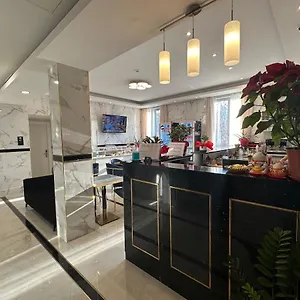 3* Hotel Midway