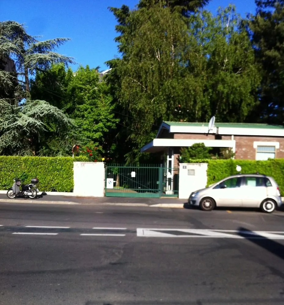 Mi. Style location